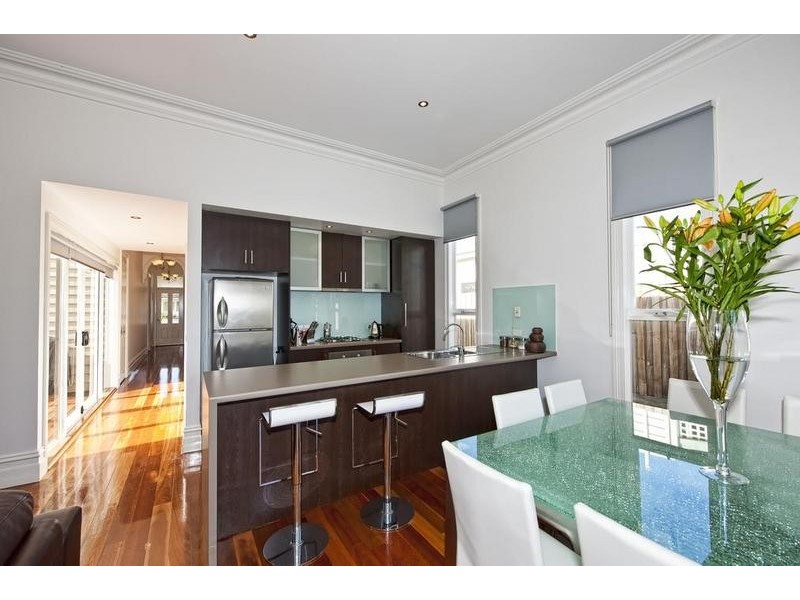 8 Barton Street, West Footscray VIC 3012
