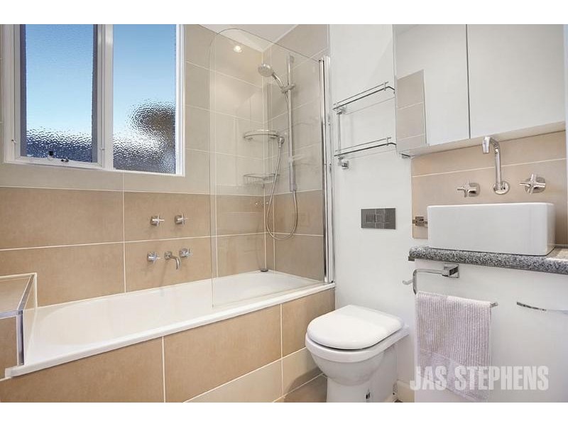 70 Castlemaine Street, Yarraville VIC 3013