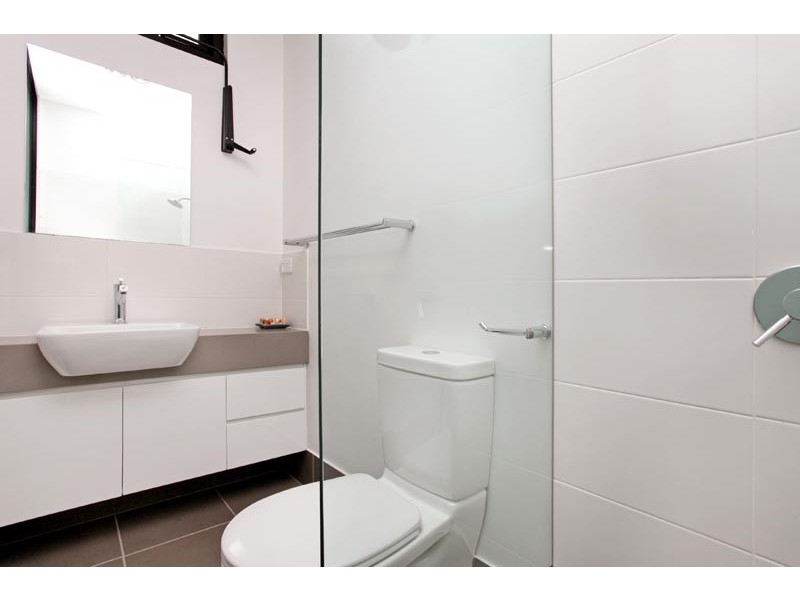 201/96 Pilgrim Street, Seddon VIC 3011