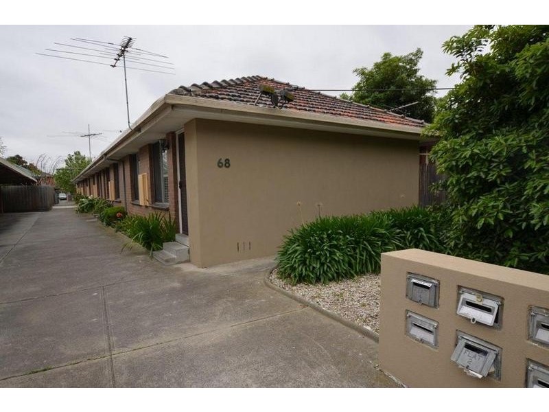1/68 Pentland Parade, Seddon VIC 3011