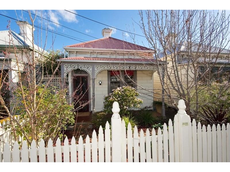 18 James Street, Seddon VIC 3011