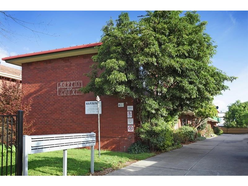 10/5 Carmichael Street, West Footscray VIC 3012