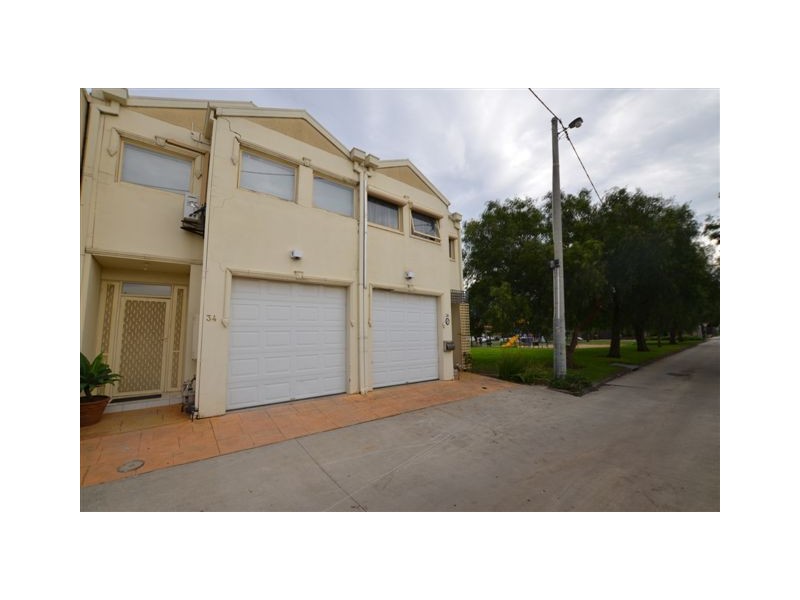 34 Emma Street, Seddon VIC 3011