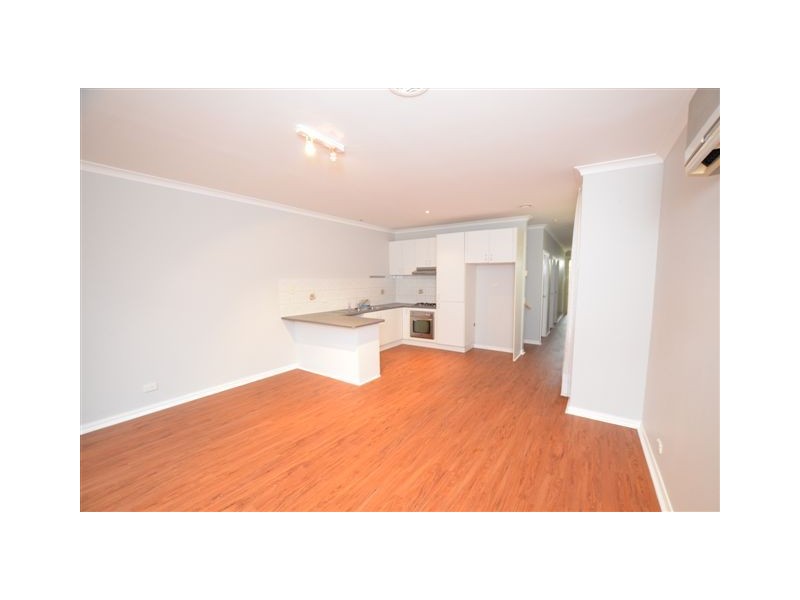 34 Emma Street, Seddon VIC 3011