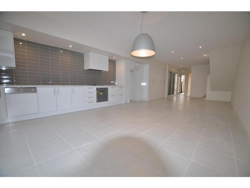 2/5 Stewart Street, Yarraville VIC 3013