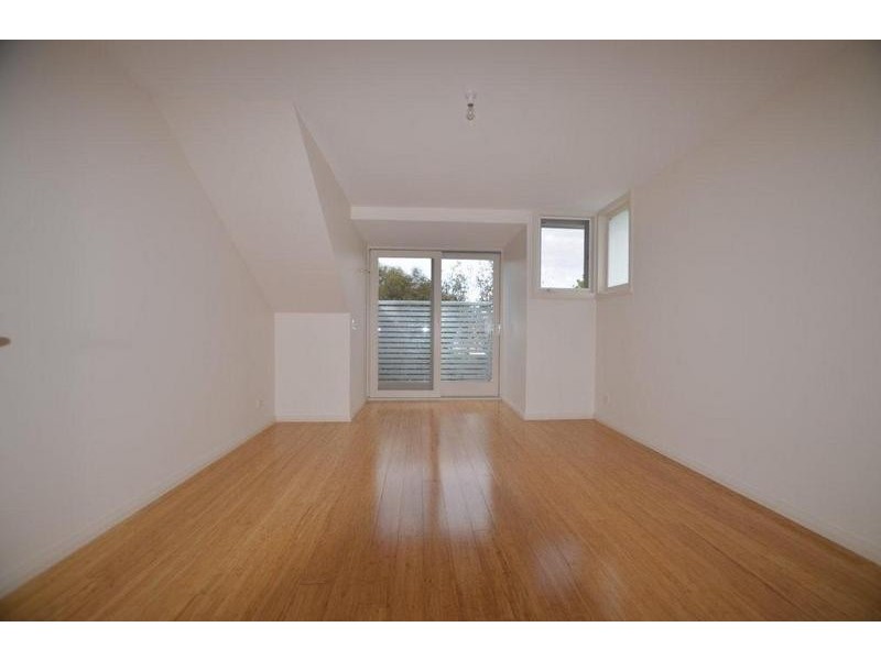 2/5 Stewart Street, Yarraville VIC 3013