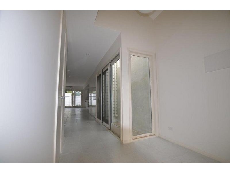 2/5 Stewart Street, Yarraville VIC 3013