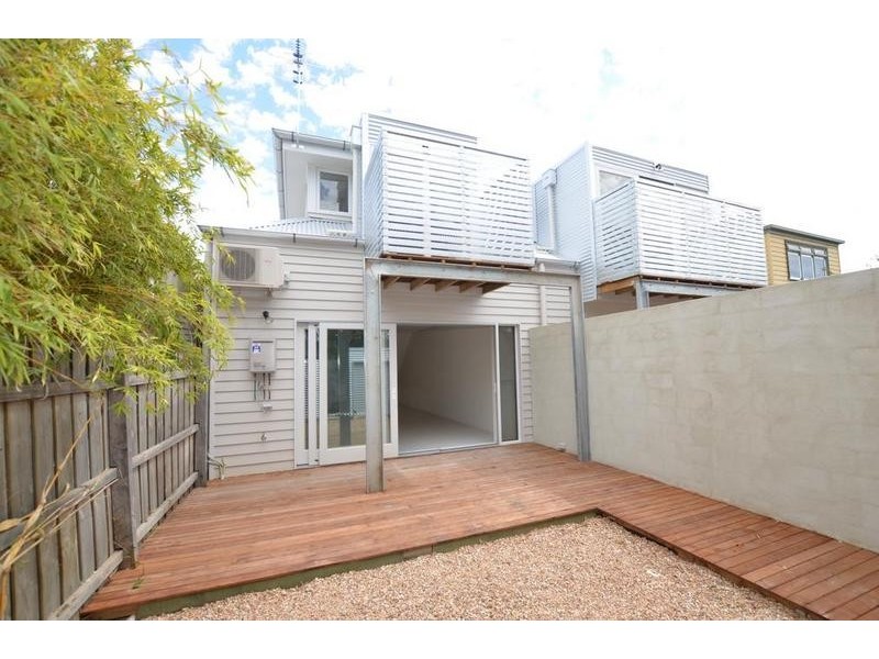 2/5 Stewart Street, Yarraville VIC 3013