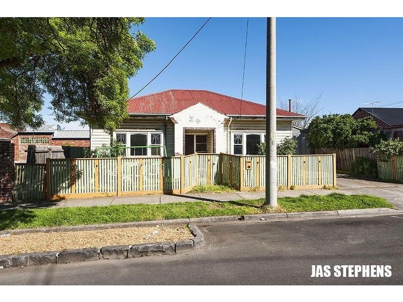 2 Warleigh Road, West Footscray VIC 3012