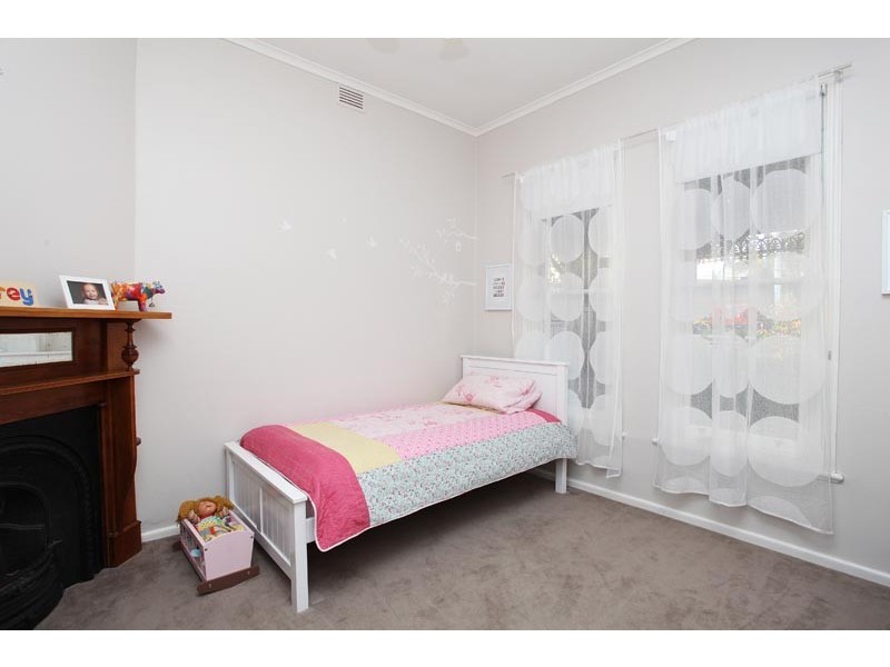 215 Buckley Street, Seddon VIC 3011