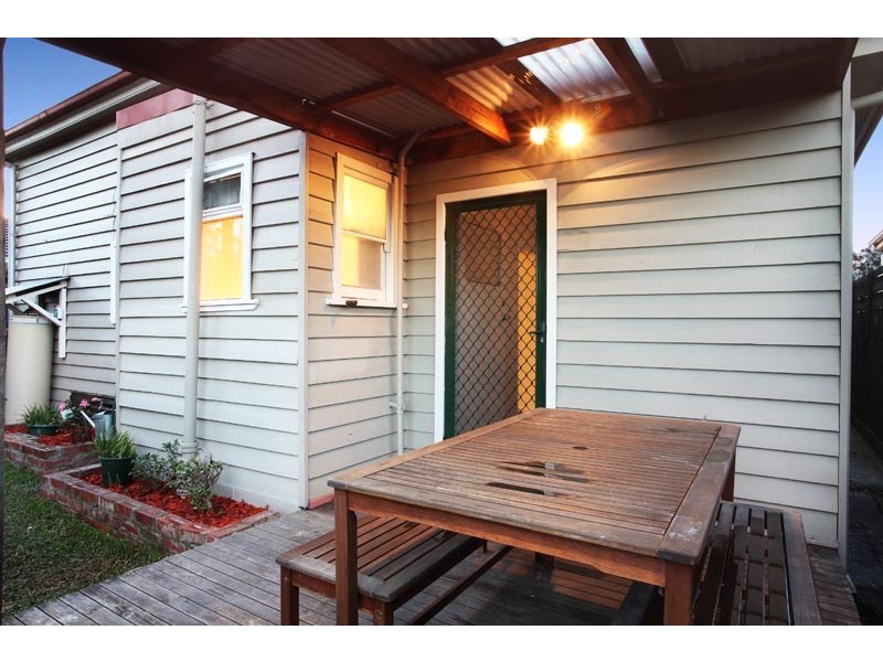 215 Buckley Street, Seddon VIC 3011