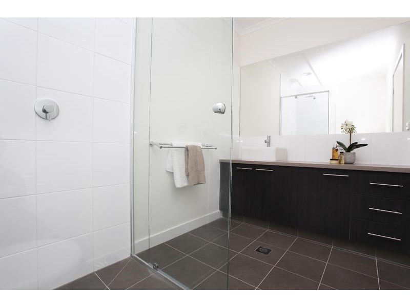 32 McDougall Drive, Footscray VIC 3011