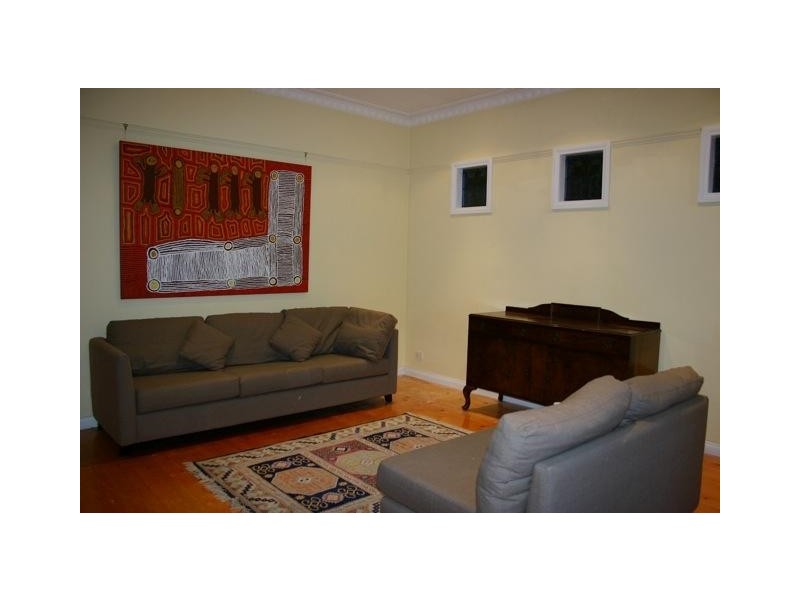 9 Dickens Street, Yarraville VIC 3013