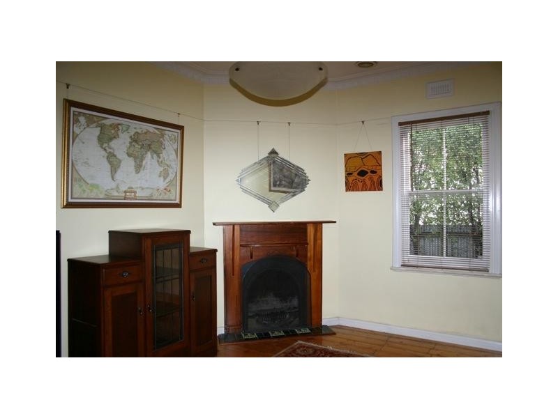 9 Dickens Street, Yarraville VIC 3013