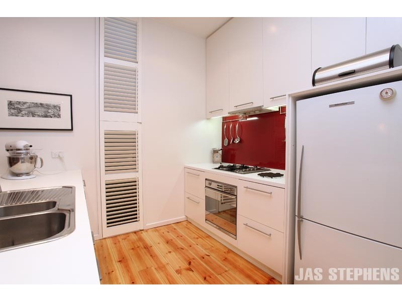 57 Walter Street, Seddon VIC 3011