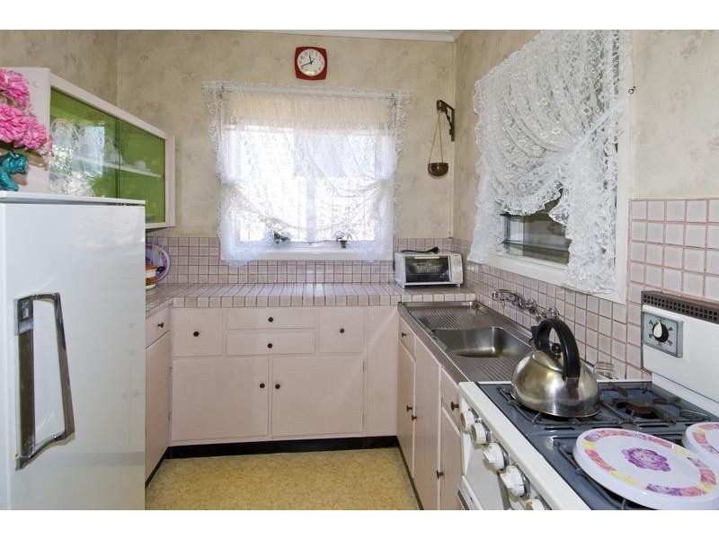 6 View Street, West Footscray VIC 3012