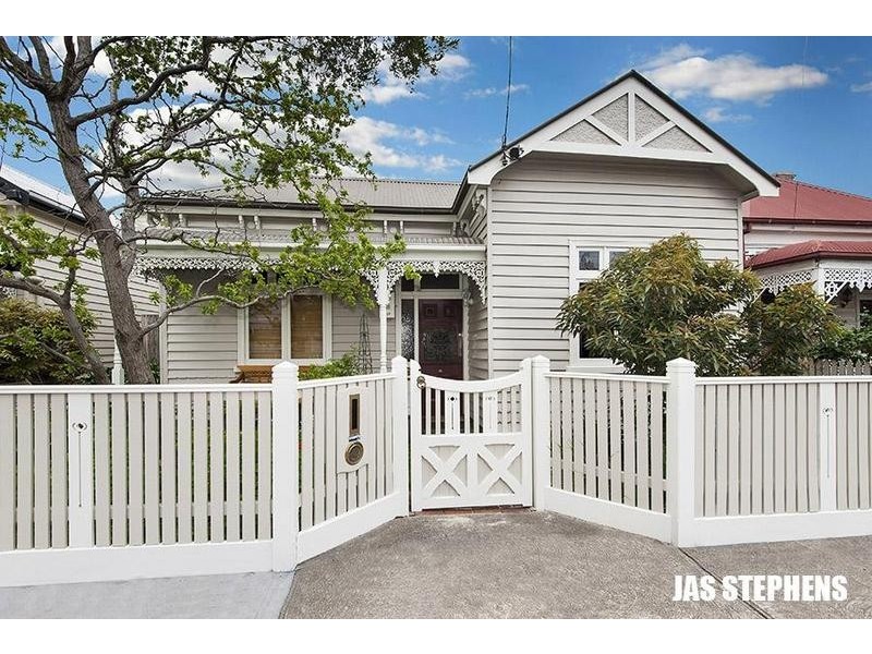 13 Tennyson Street, Seddon VIC 3011