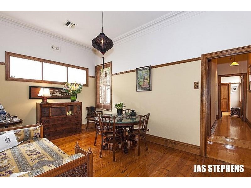 13 Tennyson Street, Seddon VIC 3011