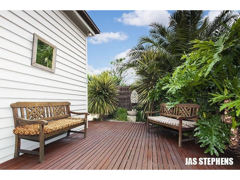 13 Tennyson Street, Seddon VIC 3011