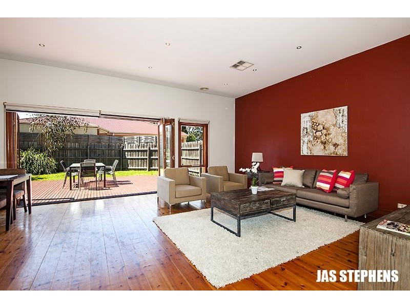 39 Bishop Street, Kingsville VIC 3012