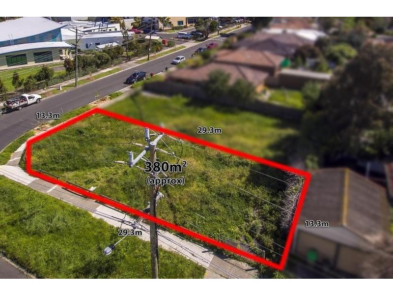 17 Mavis Street, Footscray VIC 3011