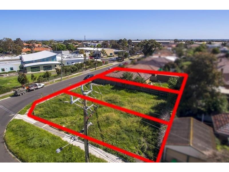 17 Mavis Street, Footscray VIC 3011