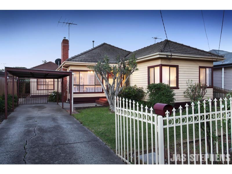 82 Napoleon Street, West Footscray VIC 3012
