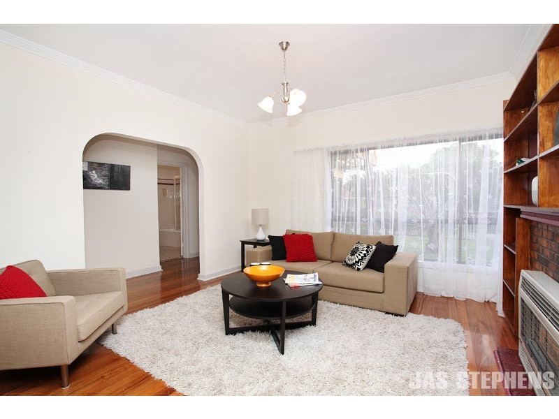 82 Napoleon Street, West Footscray VIC 3012