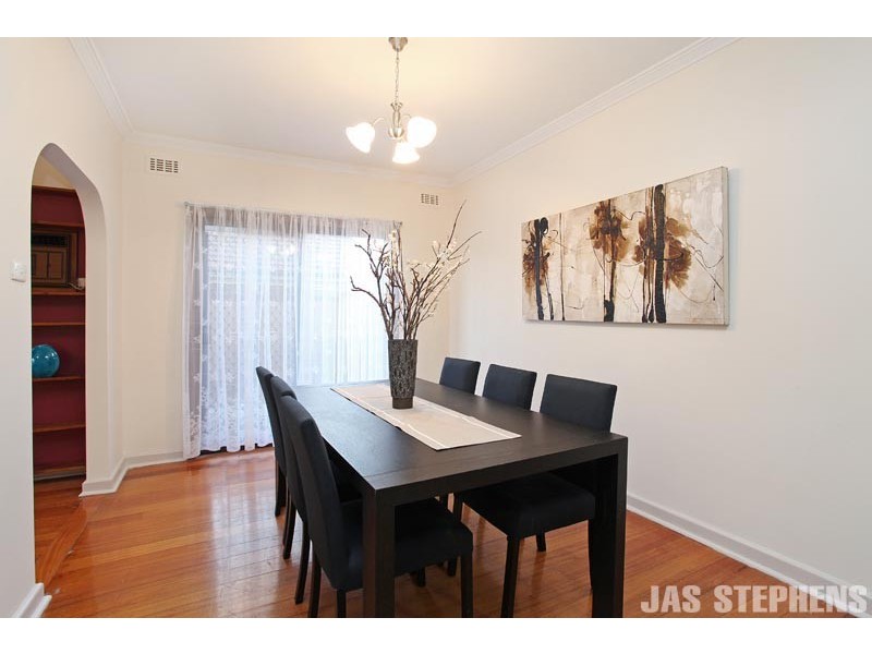 82 Napoleon Street, West Footscray VIC 3012