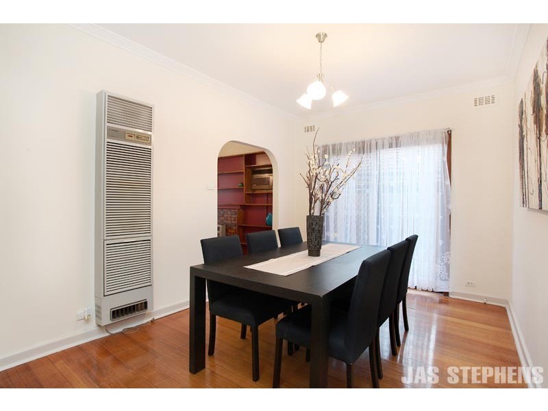 82 Napoleon Street, West Footscray VIC 3012