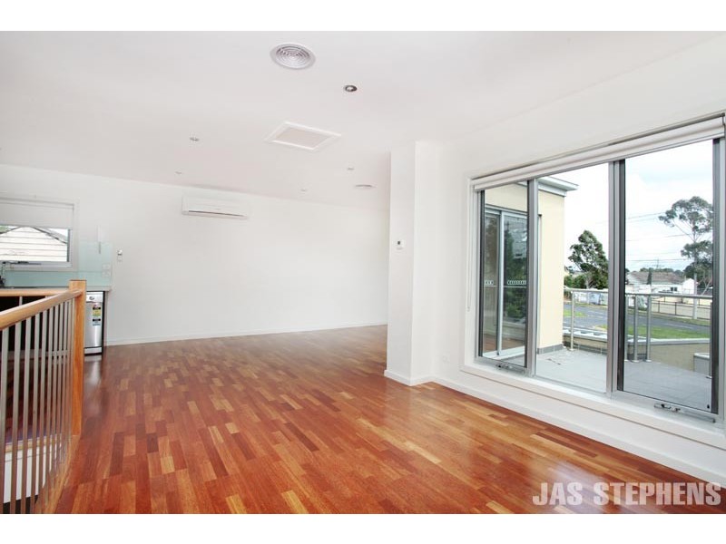 19 Churchill Avenue, Maidstone VIC 3012