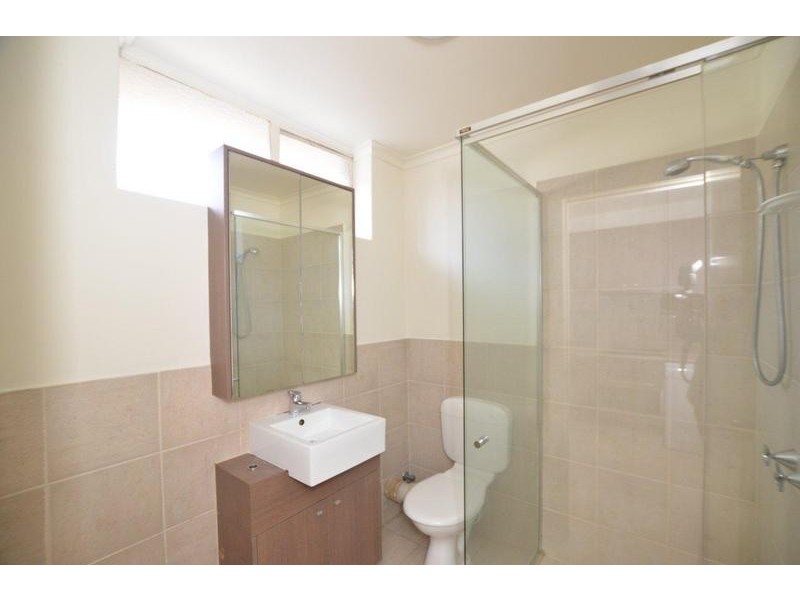 2/51 Anderson Road, Sunshine VIC 3020