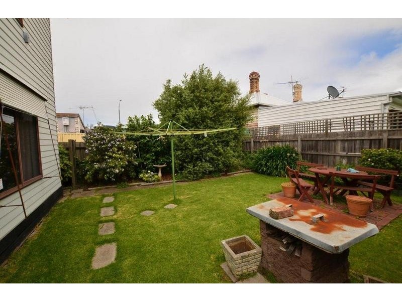 8 Leeds Street, Footscray VIC 3011