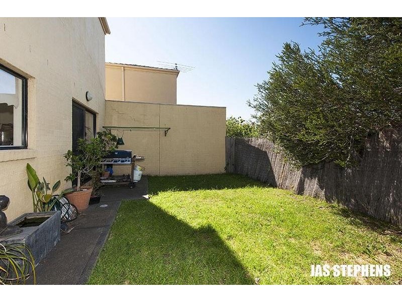 3/39 Madden Street, Maidstone VIC 3012