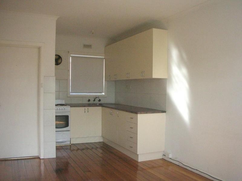 12/697 Barkly Street, West Footscray VIC 3012