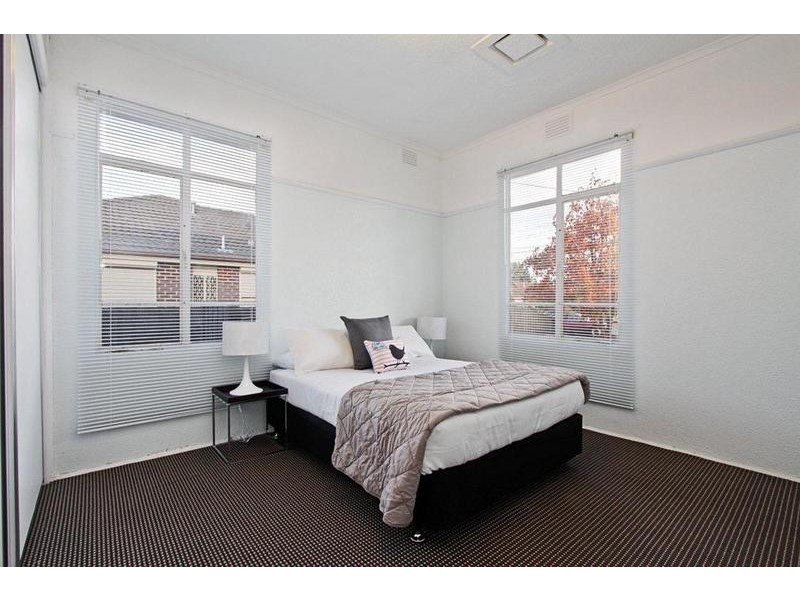 1/12 Clarendon Street, Maidstone VIC 3012