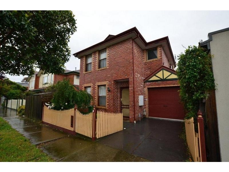 16 Vine Street, Footscray VIC 3011