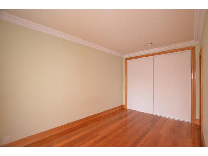 16 Vine Street, Footscray VIC 3011