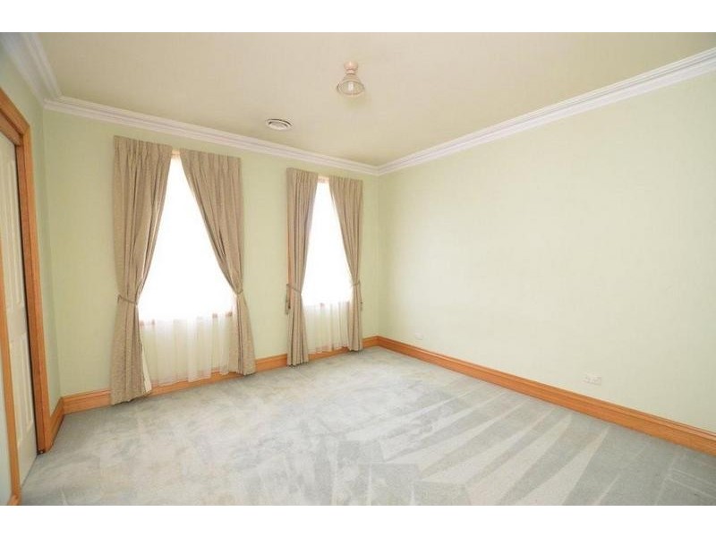 16 Vine Street, Footscray VIC 3011