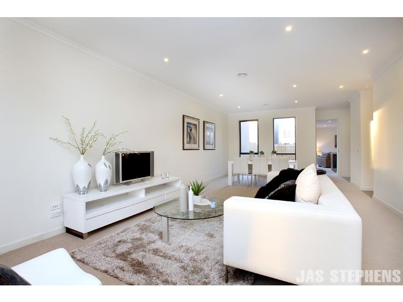 31 Warleigh Road, Footscray VIC 3011