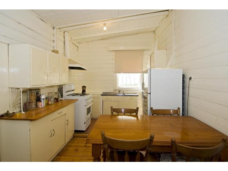 8 Stirling Street, Footscray VIC 3011