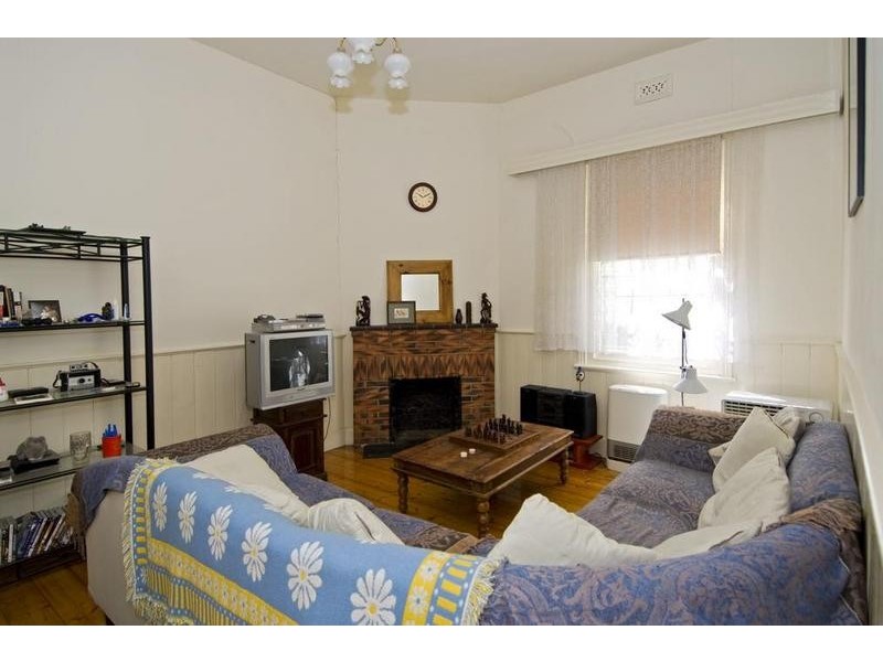 8 Stirling Street, Footscray VIC 3011