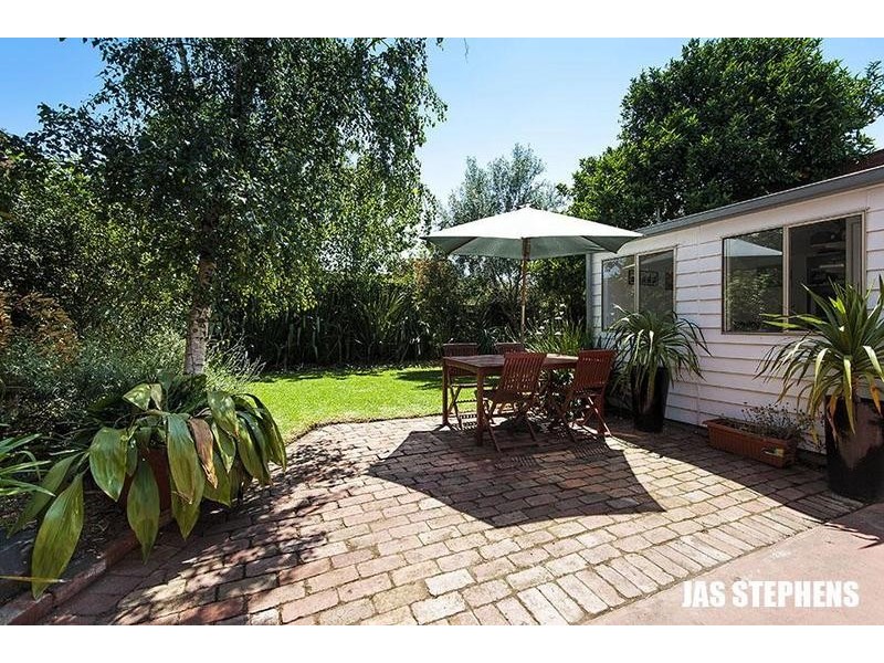 15 Salisbury Street, Yarraville VIC 3013