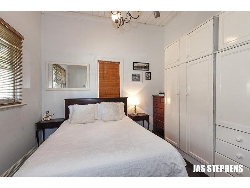 15 Salisbury Street, Yarraville VIC 3013