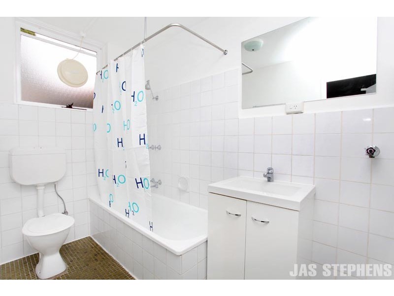 2/37 Somerville Road, Yarraville VIC 3013