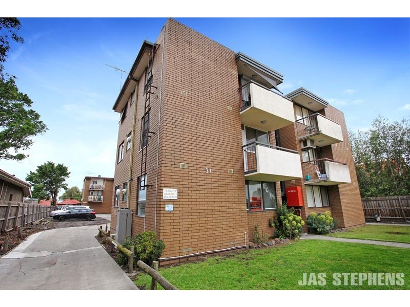 2/37 Somerville Road, Yarraville VIC 3013