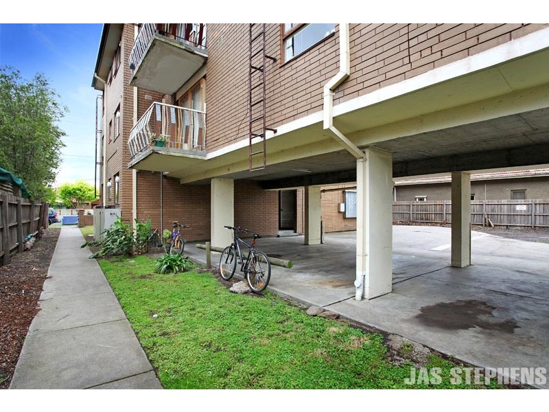 2/37 Somerville Road, Yarraville VIC 3013