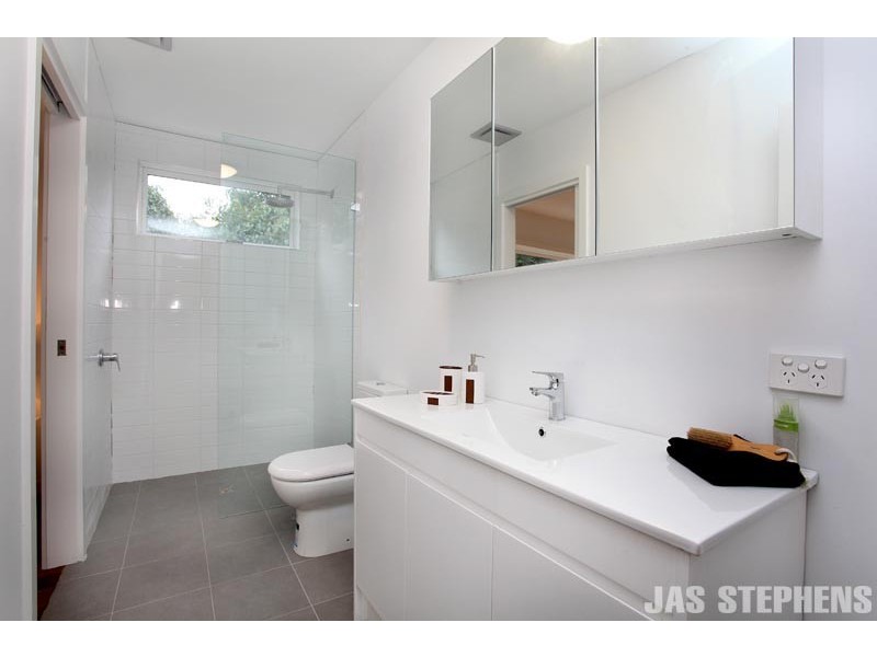 4/2 Severn Street, Yarraville VIC 3013