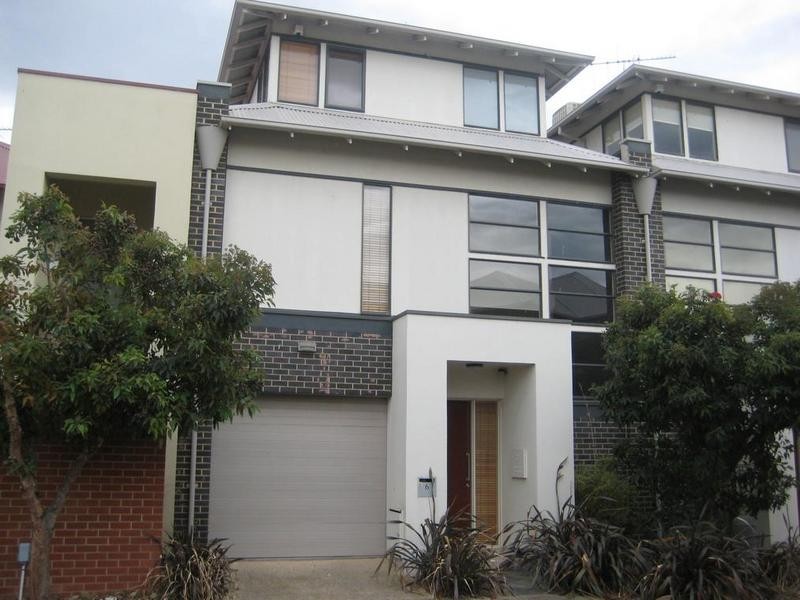 6 Stonehenge Mews, Williamstown VIC 3016