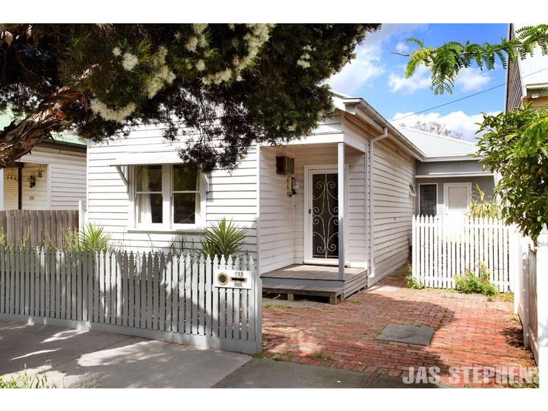 133 Empress Avenue, Kingsville VIC 3012